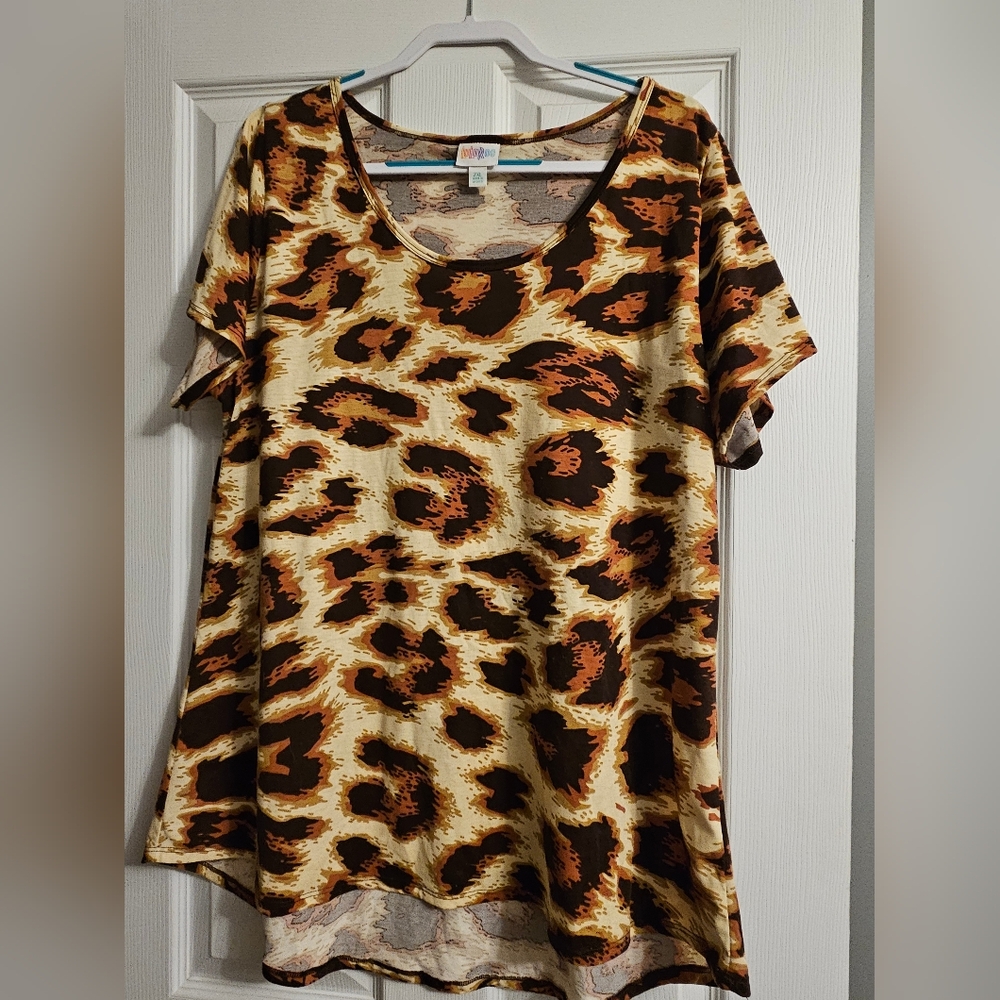 LuLaRoe Classic T size 2x